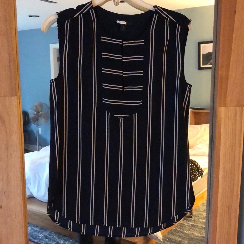 J Crew sleeveless top GREAT BASIC!